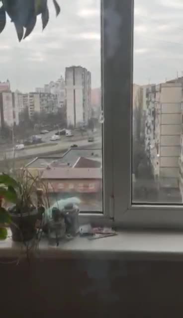 Ukraine: video shows tank rolling over car