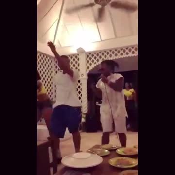 Mr Black bailando champeta