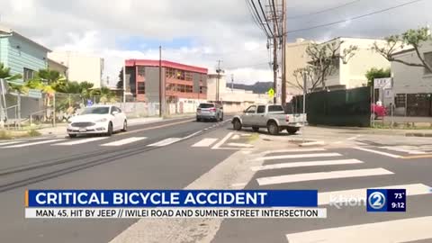 Bicyclist hospitalized after collision in Iwilei on Oahu