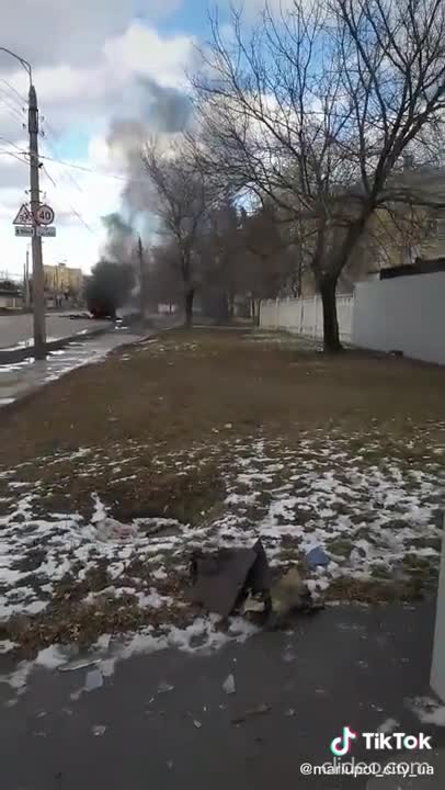 Ukraine War - Ukraine Tank Engages