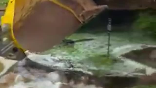 Hail around 1 foot deep in Estes Park