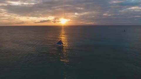 A romantic encounter on the sea