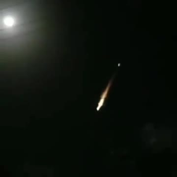 Falling mysterious ufo in Guam