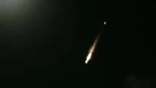 Falling mysterious ufo in Guam