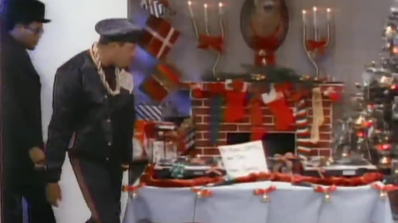 RUN DMC - Christmas In Hollis (VIDEO)