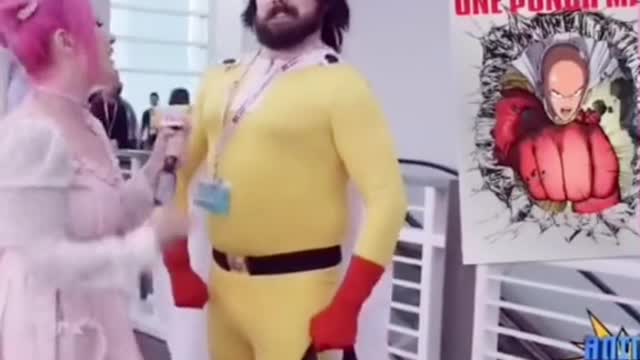 Weird anime guy 🤣