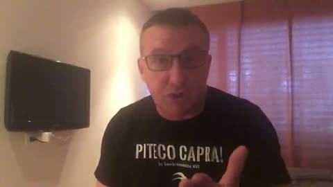I politici fanno bene a prendere per il culo gli italiani tanto sono una massa d'imbecilli e d'ignoranti da pigliare per il culo tutti i giorni che non accettano neanche di farsi dare dei deficienti,ignoranti quando lo fanno i politici con loro