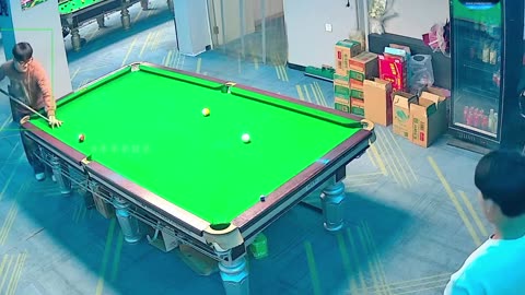 The snooker ball hit the man funnyvideo full watch