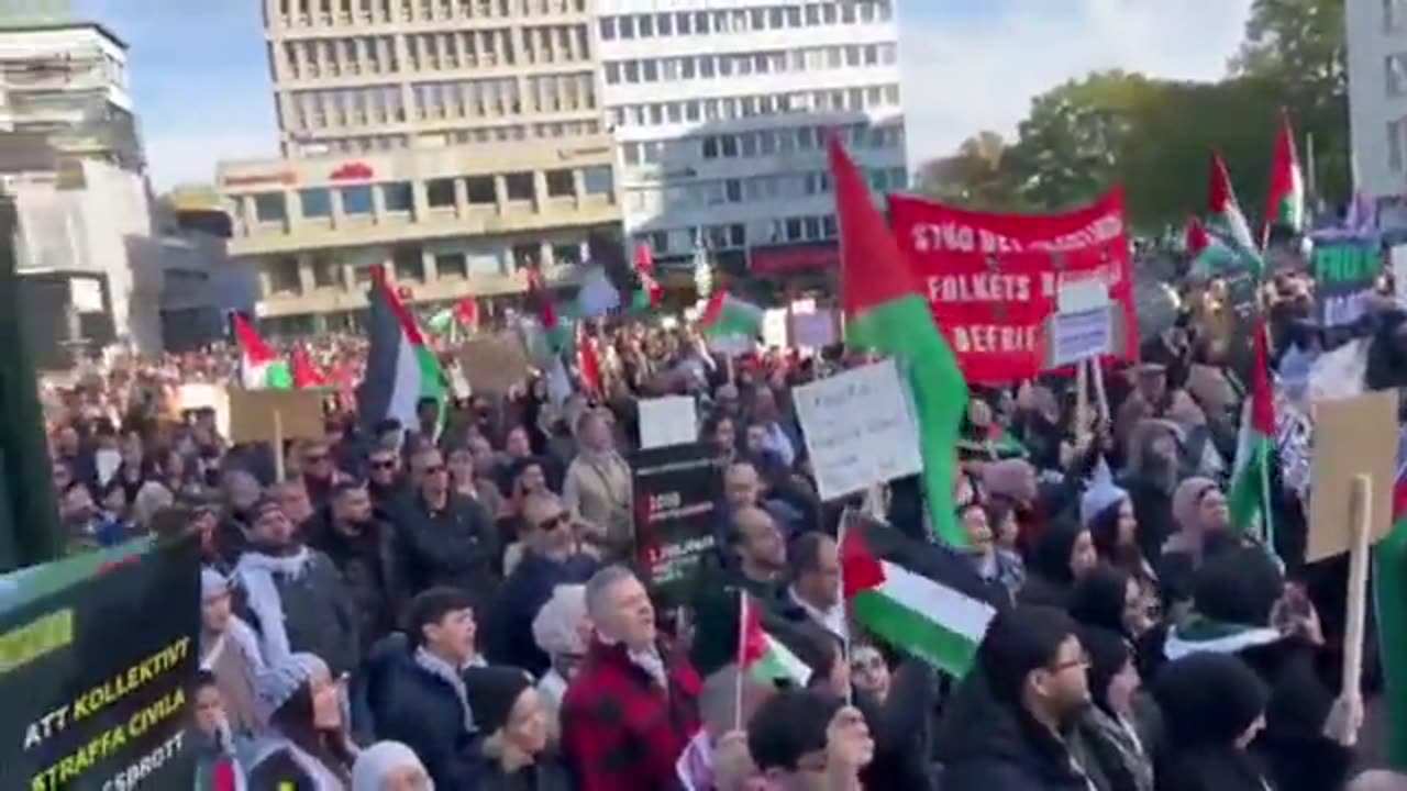 Massive demonstration today in Sweden's 3rd largest city Malmö against Israel.