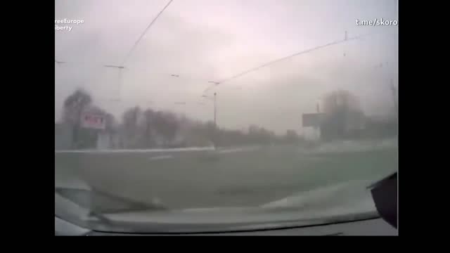 Car Barely Dodges Attack In Kharkiv !!!