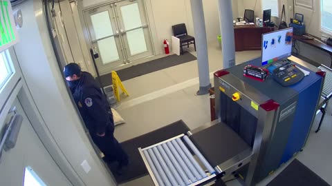 0971USCG00SouthTrailer_2021-01-06_11h20min01s587ms.mp4