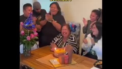 FUNNY BIRTHDAY SONG WITH A TWIST OF FELEZ NAVIDAD