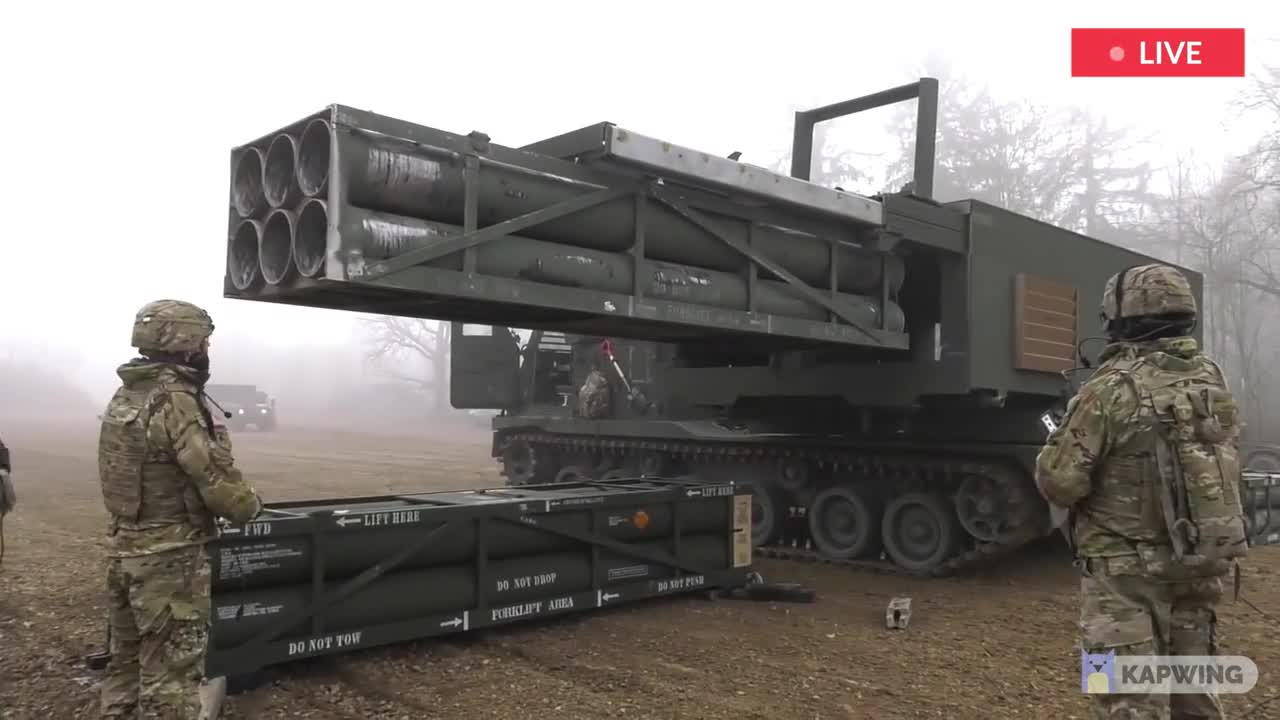 American 227mm M270 Howitzers