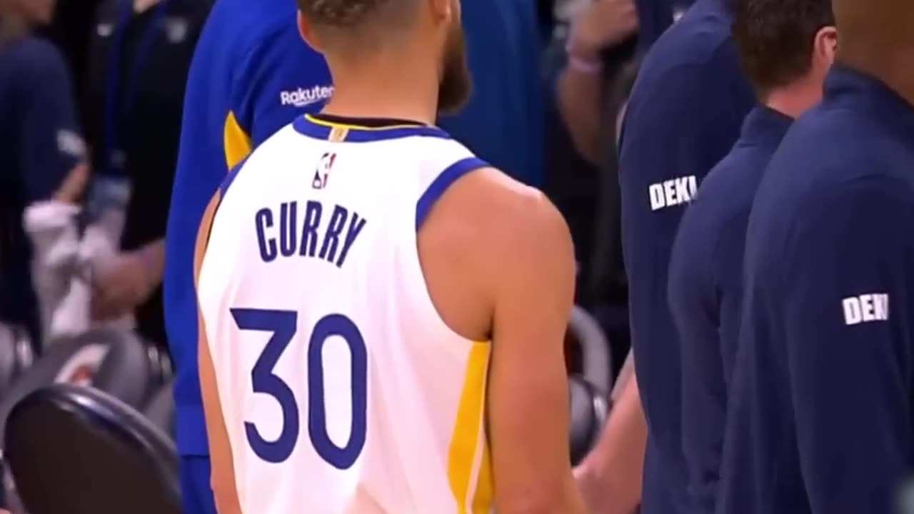 Steph Curry saying this to Draymond use arrow and all