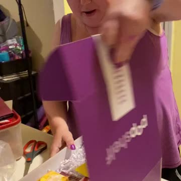 POpshelf freebie box unboxing