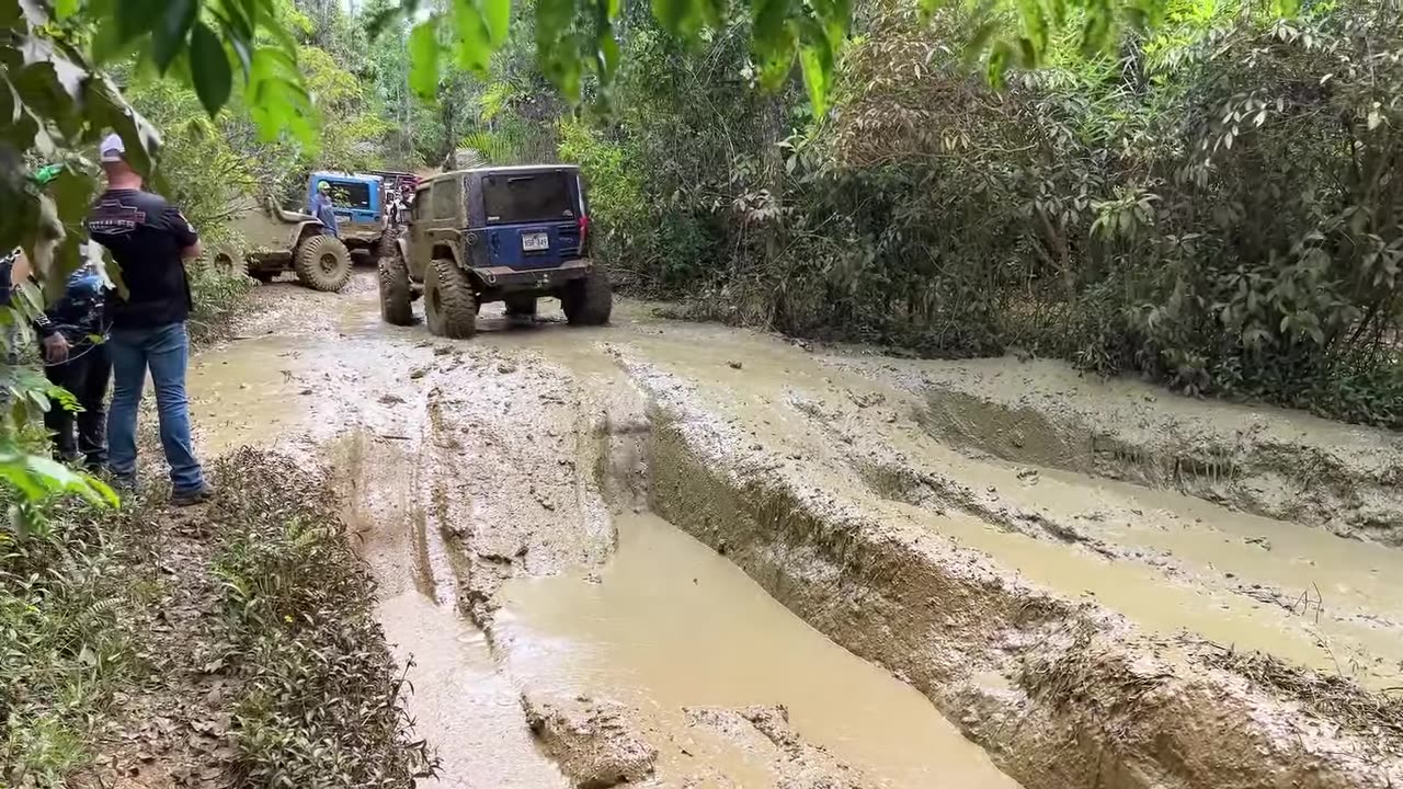 Dose This Driver Have The Skills To make it ?🧐