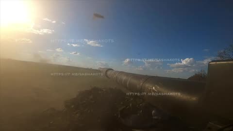 Ukrainian T72 Tank Storming Russian Lines(Incredible Video)