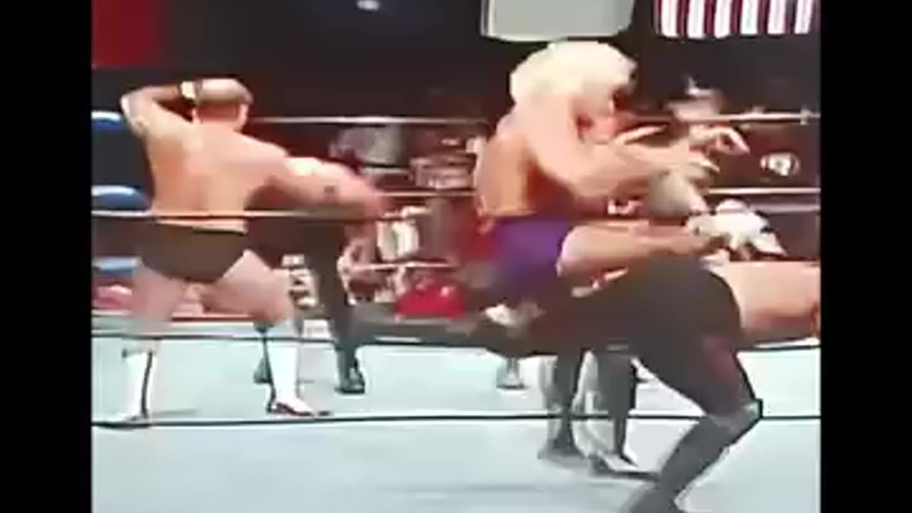 The Road Warriors vs. The Four Horsemen