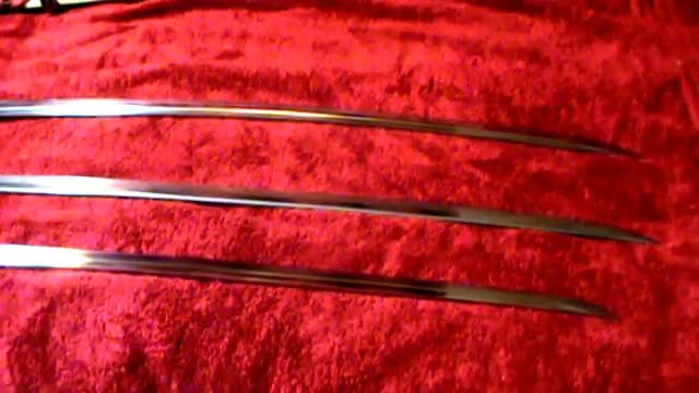 What is a shinogi-zukuri blade?