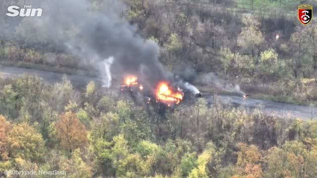 Russian tank flees while on FIRE before burning to a crisp