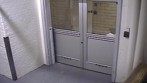 5501LHOBBALoadingDockEast_2021-01-06_04h00min00s917ms.mp4