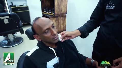 Goga Pasroori is goaing to get a Padicure at Saleem Albela,s Salon Funny