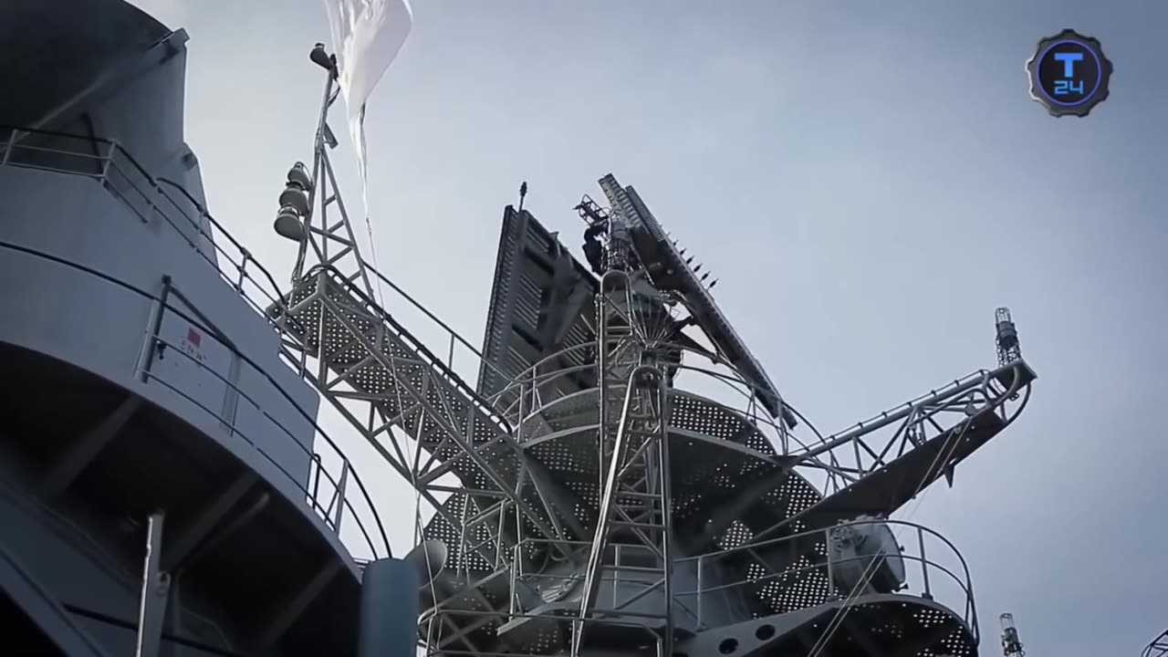 Russian DESTROYER CIWS Firing Off 10,000 Vs US CIWS Firing Off 4,500 Rounds PerMinute