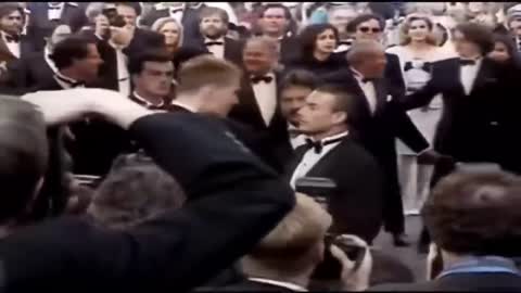 Jean-Claude Van Damme vs. Dolph Lundgren [Cannes, 1992]