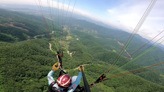 Paragliding in Korea