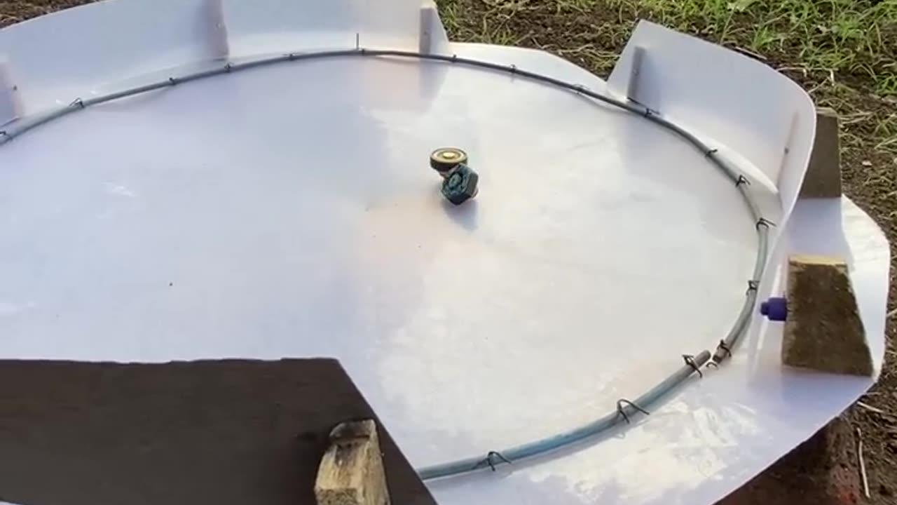 Beyblade fighting