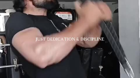 Biceps curls machine