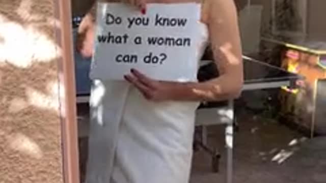The neighbor wants to play ♀