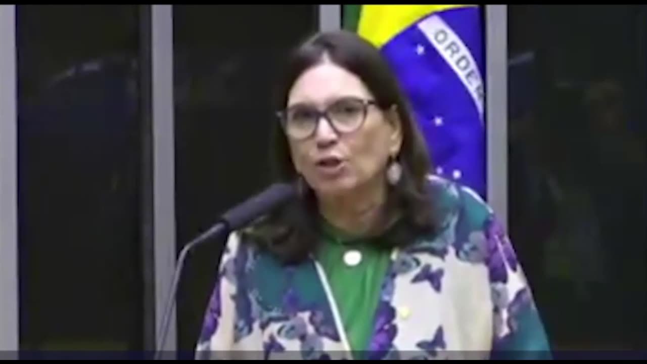 BIA KICIS FALA O QUE REALMENTE É FAKE NEWS PARA ESQUERDA E DENUNCIA ATAQUES A DEMOCRACIA.