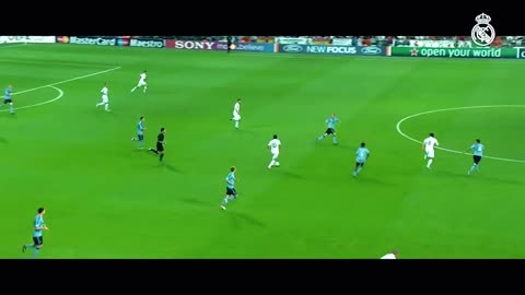 FOOTBALL OF RONALDO WITH RCORED