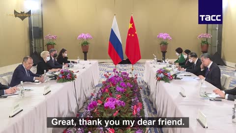 Lavrov still takes a few seconds to POKE FUN at yesterday’s FAKE rumors