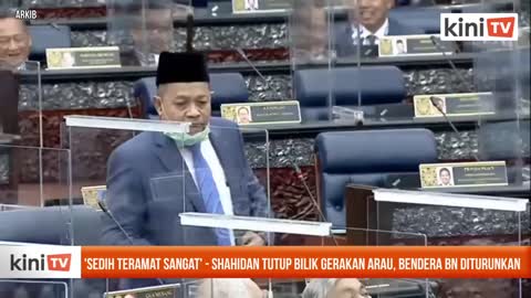 'Sedih teramat sangat' - Shahidan tutup bilik gerakan Arau, bendera BN diturun