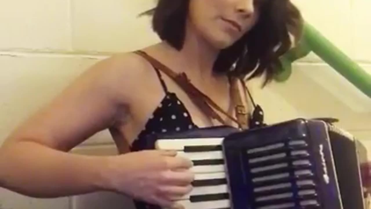 Mairead Carlin singing Come and Find Me’