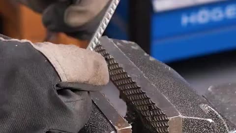 Bending Rebar to Make a Knot || Totally Handy
