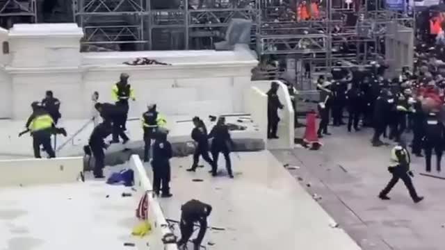 Footage from January 6th, US Capitol Police beating up Patriots, PLEASE SHARE