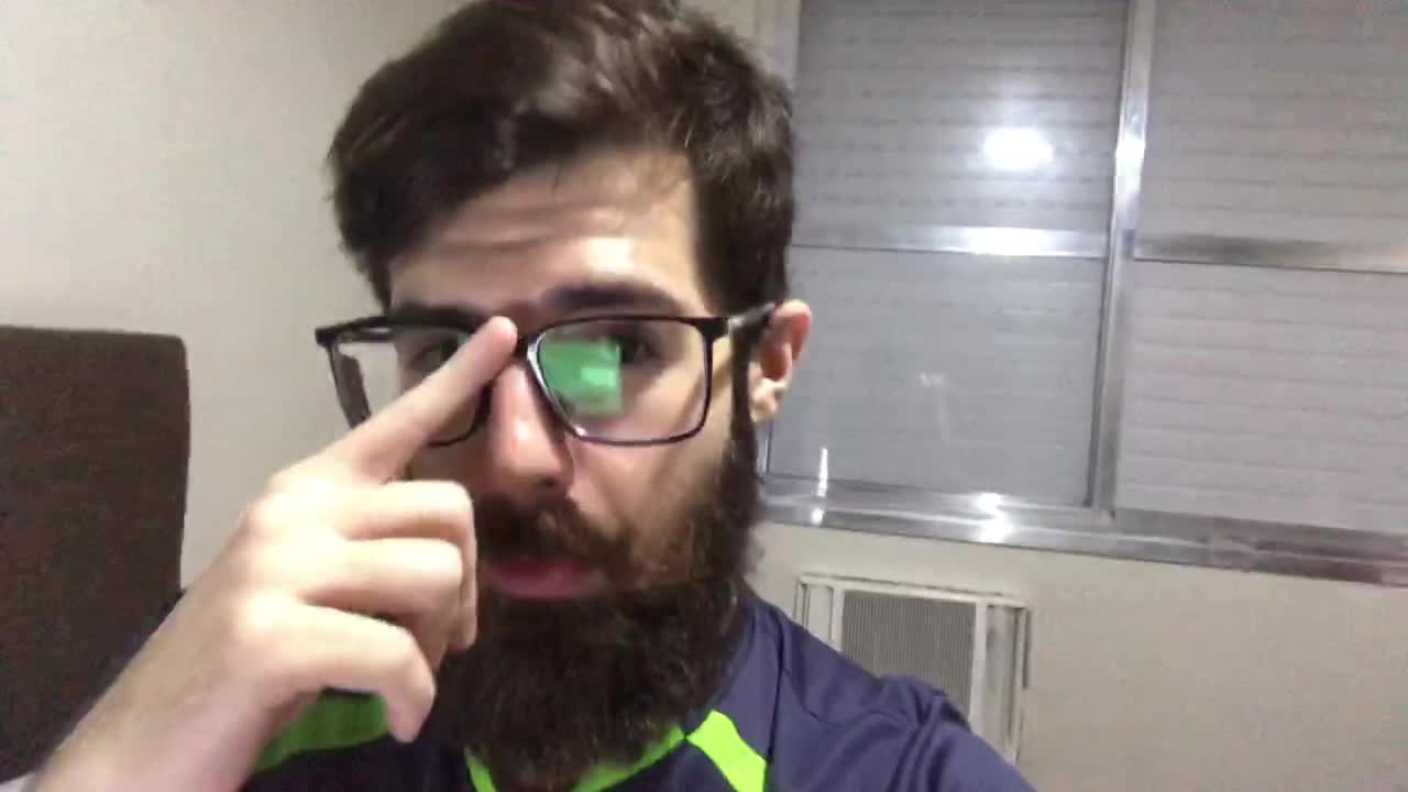 Jean Wyllys chama festa armamentista de Jaraguá do Sul de nazista