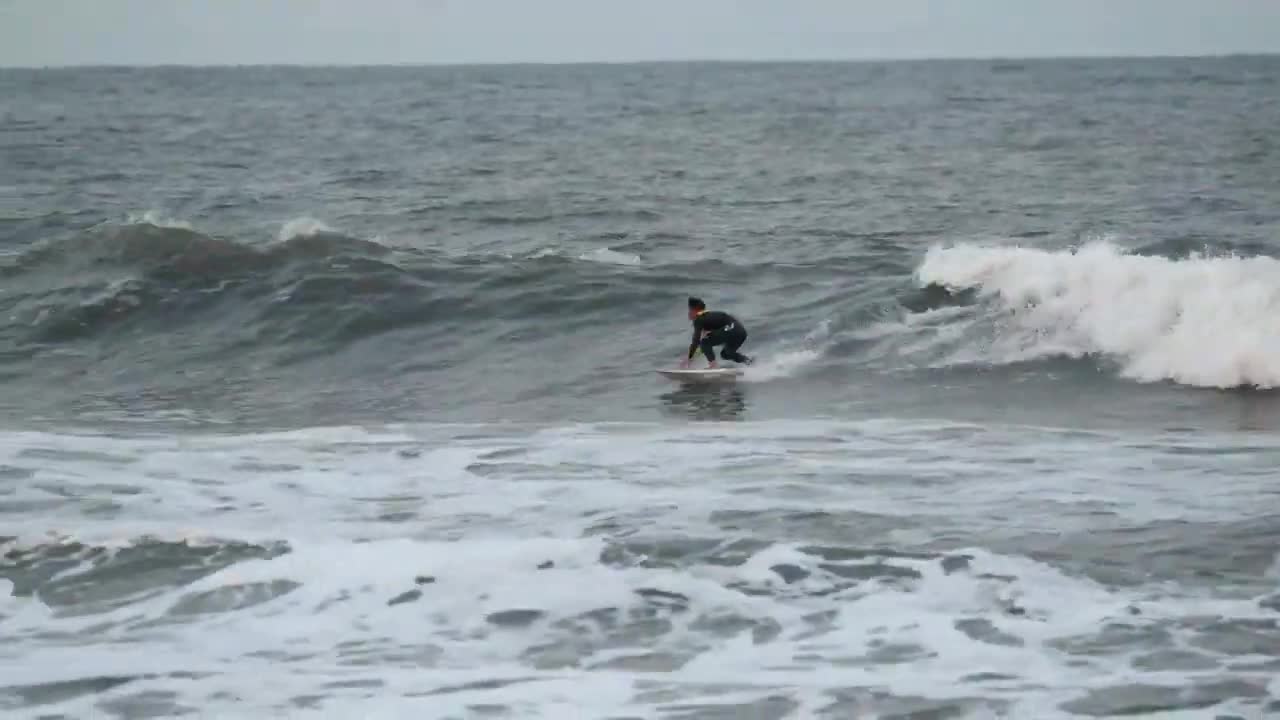 RAW DAYS｜Good surfers found on Japanese beaches! Beautiful female surfer