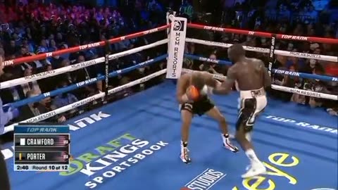Terence Crawford vs Shawn porter round 10 , The white towel is swinging .