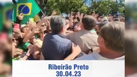 ETERNO PRESIDENTE BOLSONARO TEM RECEPÇÃO CALOROSA 🇧🇷🇧🇷🇧🇷 30/04/23 - ETERNAL PRESIDENT BOLSONARO HAS A WARM RECEPTION 🇧🇷🇧🇷🇧🇷 04/30/23