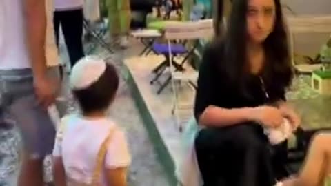 A shop in Vietnam refused to serve Jews because of what's happening in Palestine..