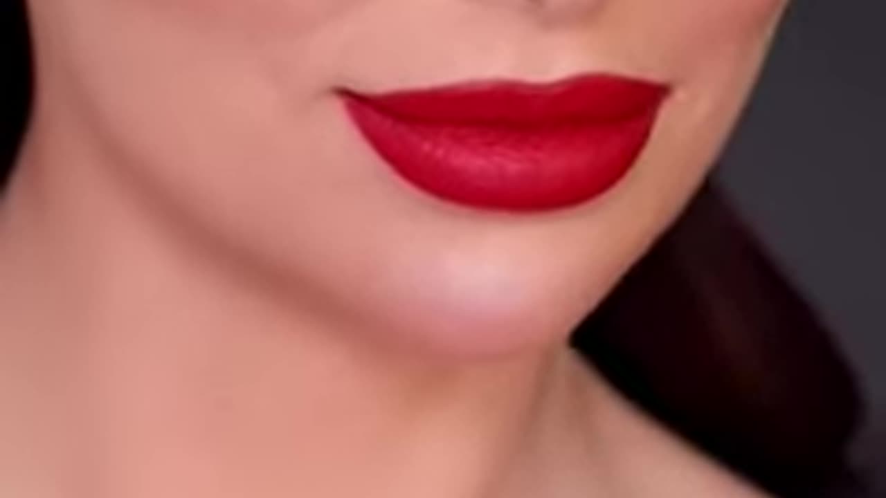 Red Gorgeous Makeup #short