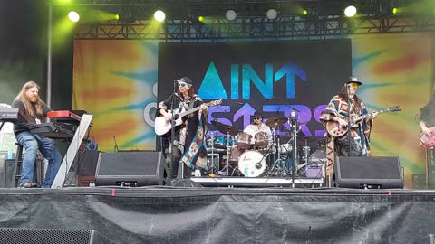 The Ain't Sisters - LIVE @ 420Fest (Wellers : Manik Panik)