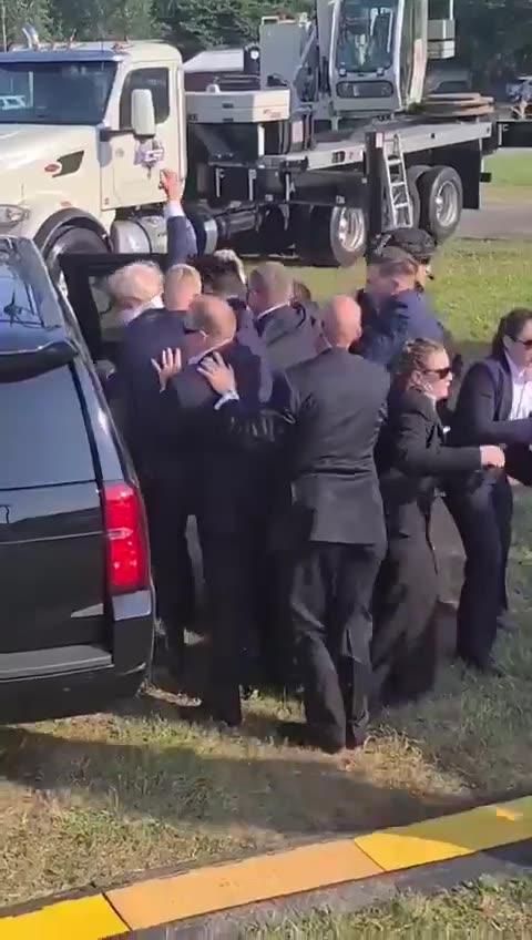 Rushing Trump To Safety New Angle