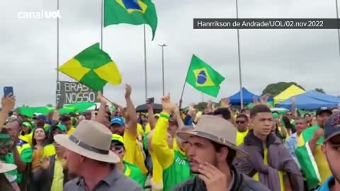 Bolsonaristas pedem intervenção e que Exército 'saia do quartel' em Brasília