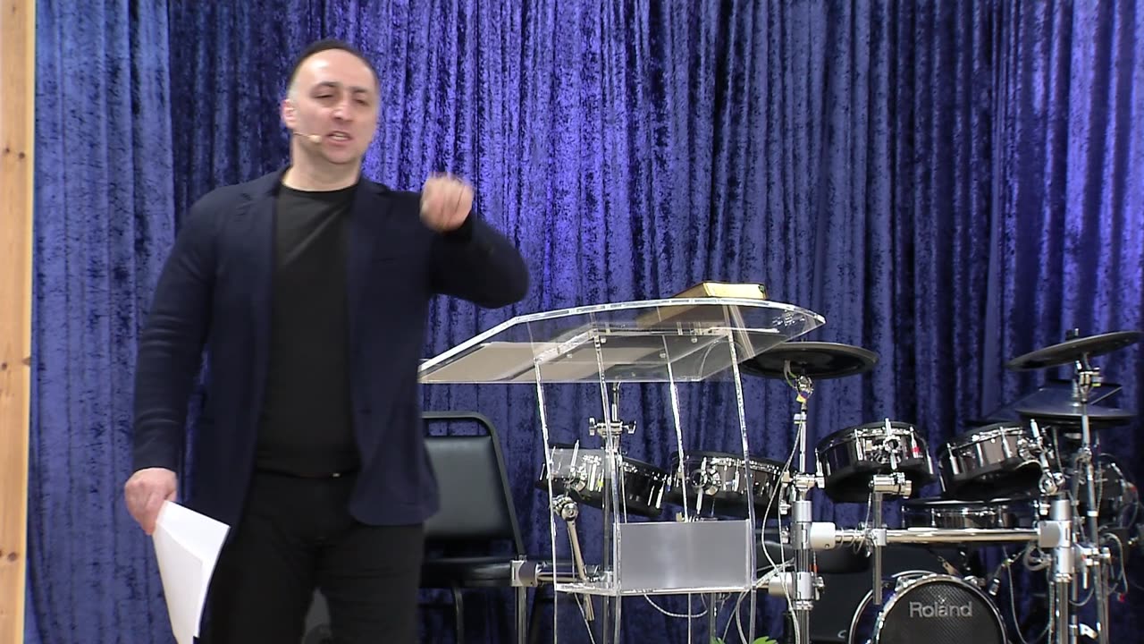 Sin Uses God's Commandments to Deceive Man (English)