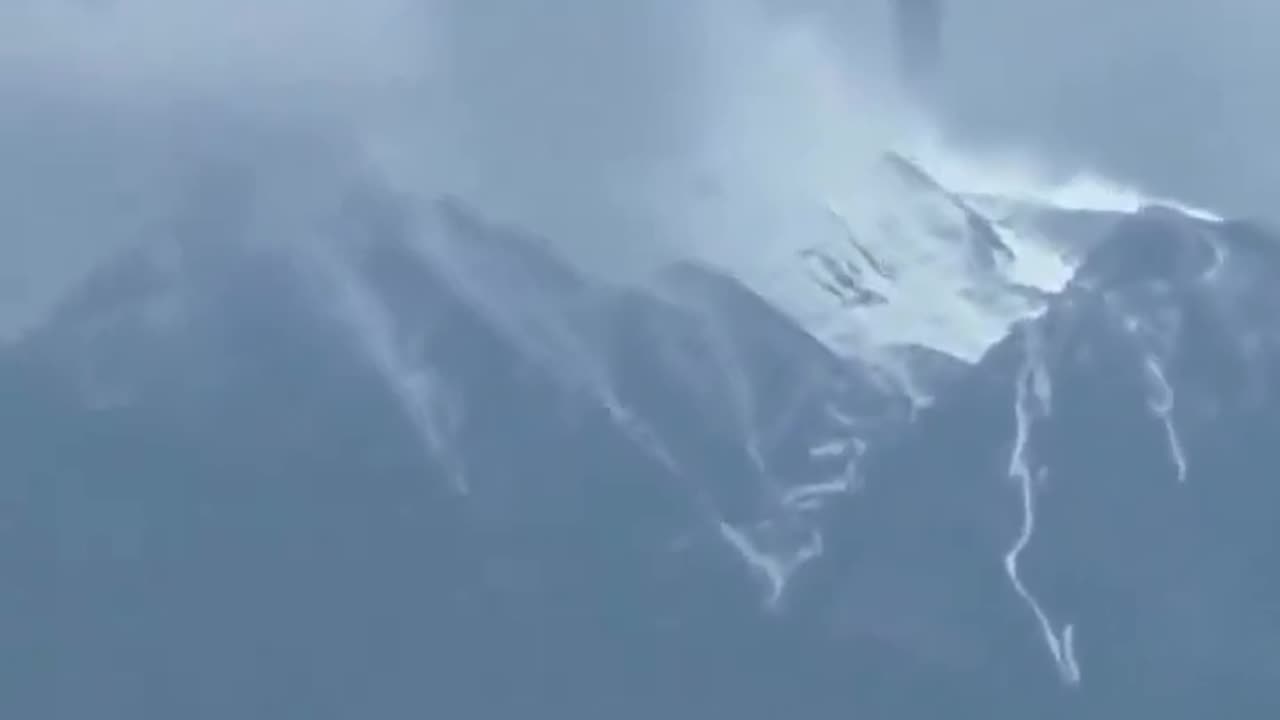 🌪️ Tornadoes forming over mountains 🏔️